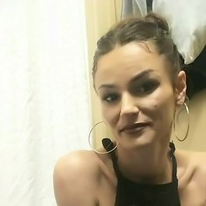 Meet your Posher, Whitley